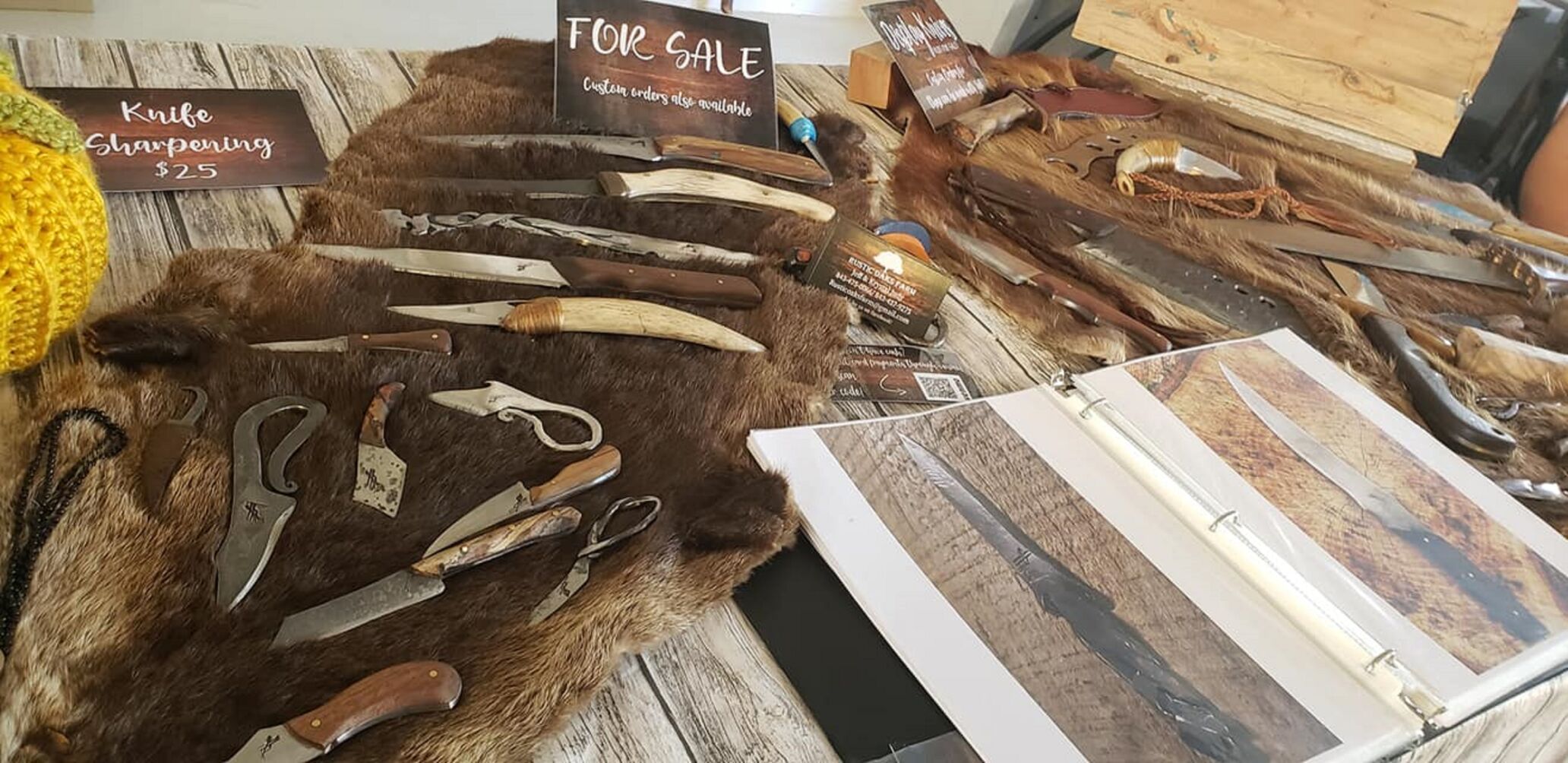 Rustic oak knives